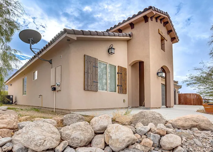 Beautiful Views Of Stars & Mtns! *